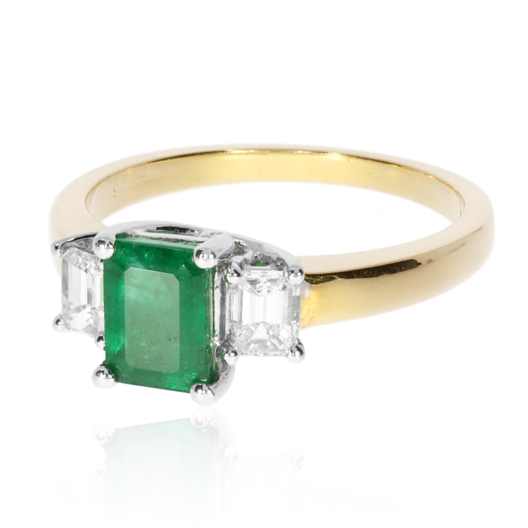 Heidi Kjeldsen Fabulous Emerald & Diamond Three Stone Ring R979 Side