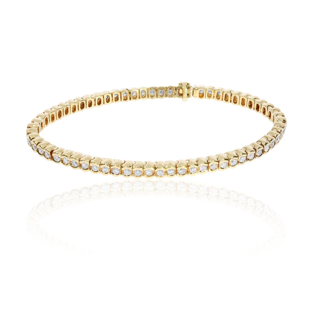 Sparkling Elegant Diamond Gold Tennis Bracelet