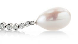 What determines the value of a pearl