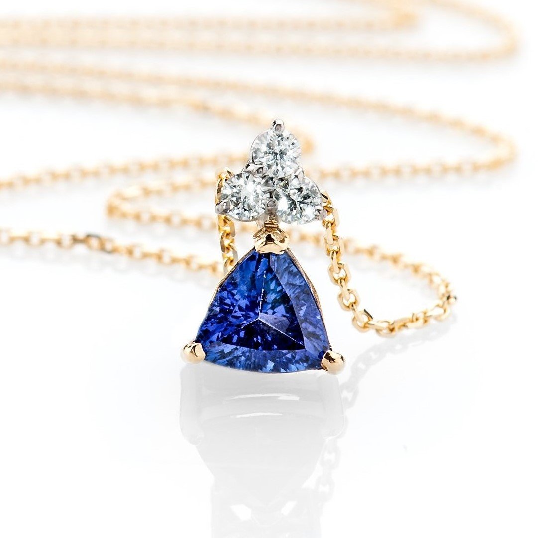 Heidi Kjeldsen Glorious Deep Purple Blue Natural Tanzanite Brilliant Cut Diamond And Gold Pendant P1140 Front