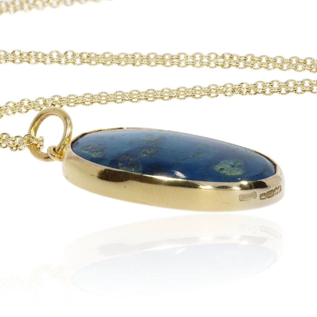 Blue Agate and Gold handmade pendant by Heidi Kjeldsen Jewellery P1292 Flat