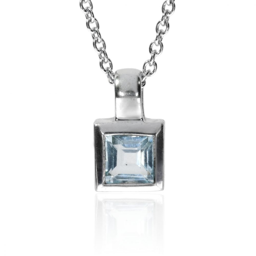 Blue Topaz And White Gold Pendant P919 Front
