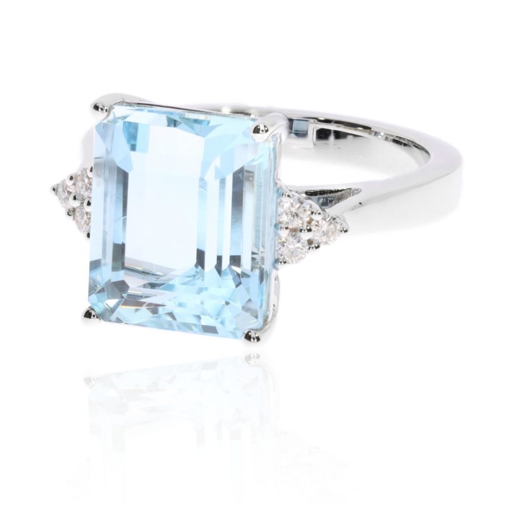 Aquamarine and Diamond Ring By Heidi Kjeldsen Jewellery R1674 Side