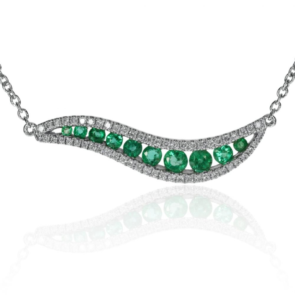 Exquisite Emerald and Diamond Necklace by Heidi Kjeldsen Jewellery NL1259 face