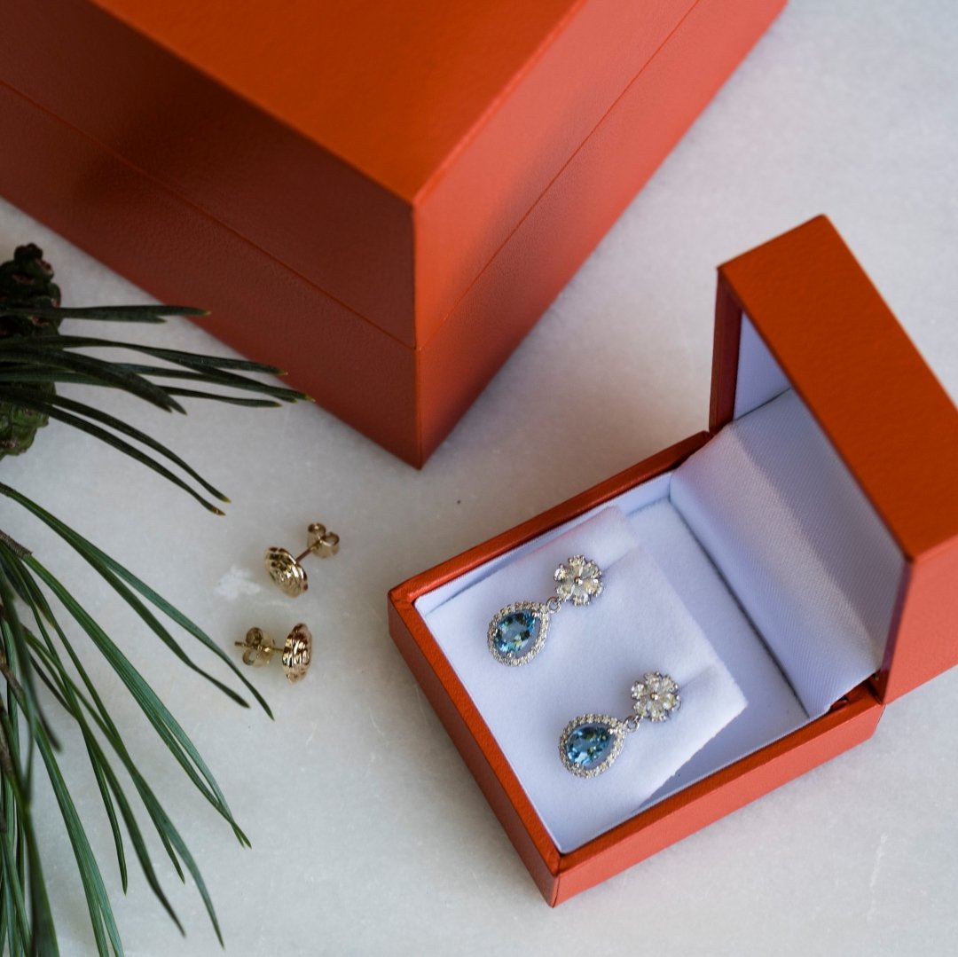 Gold Rose Earrings By Heidi Kjeldsen Jewellery ER4731 Box