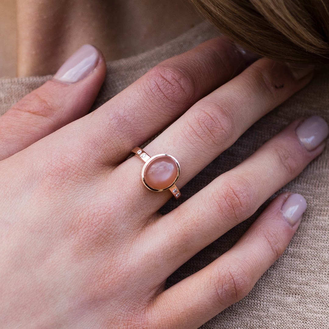 Peach Moonstone Ring By Heidi Kjeldsen Jewellers R1683 Model