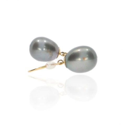 Grey Pearl Earrings By Heidi Kjeldsen jewellery ER2615 Front