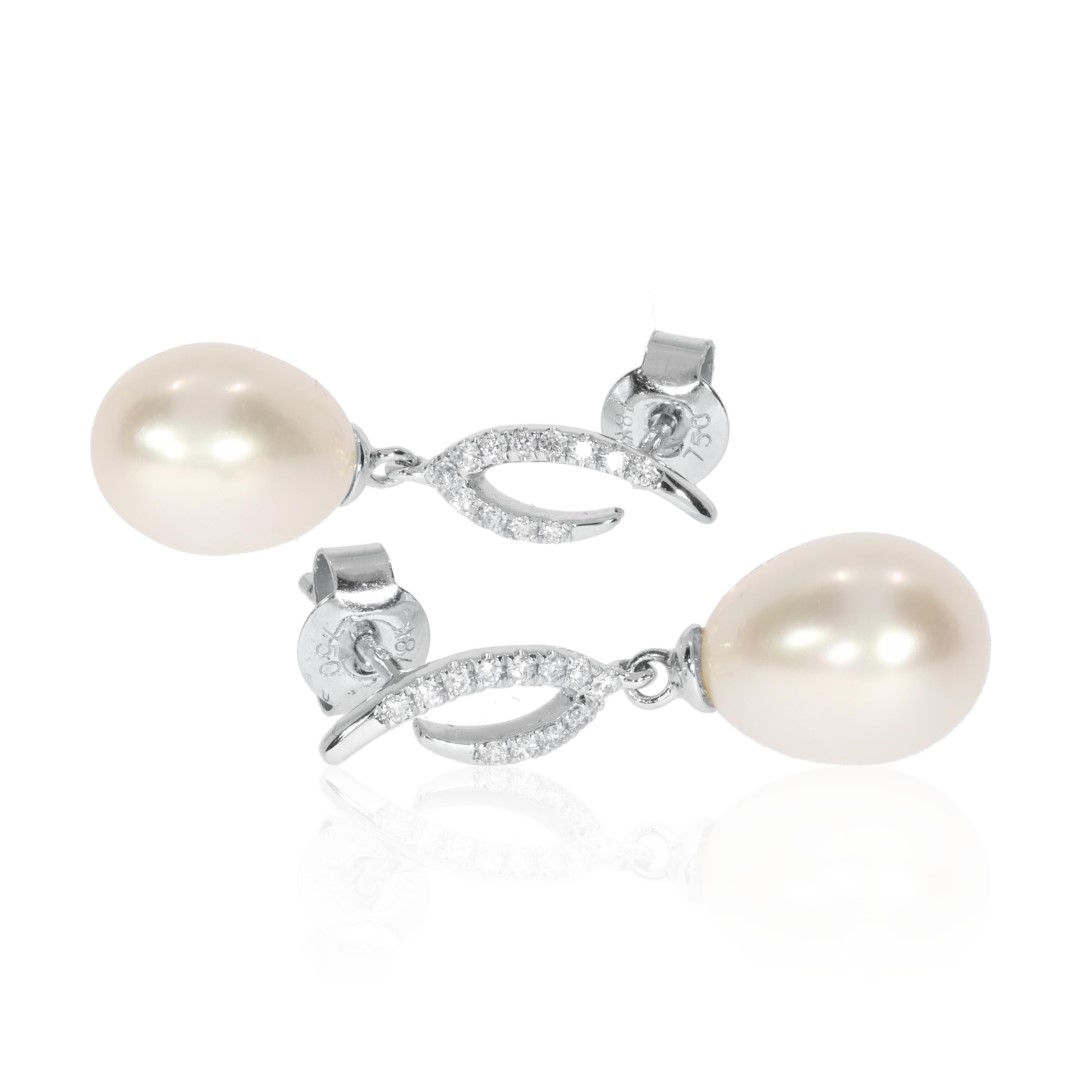 cultured pearl and diamond white Gold earrings Heidi Kjeldsen Jewellery er1831 2 small