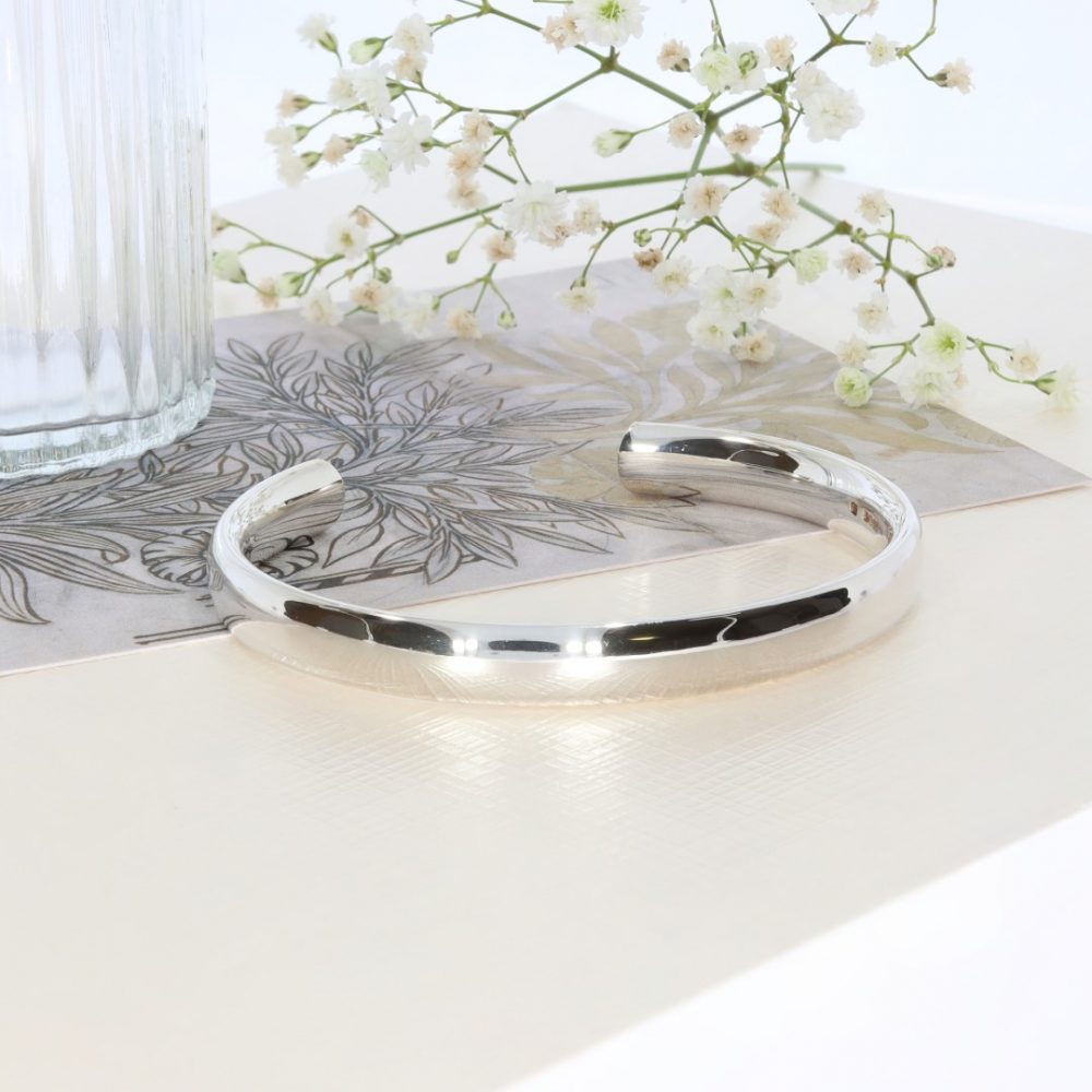 Gorgeous Silver Torque Bangle By Heidi Kjeldsen Jewellery BL1321 Still